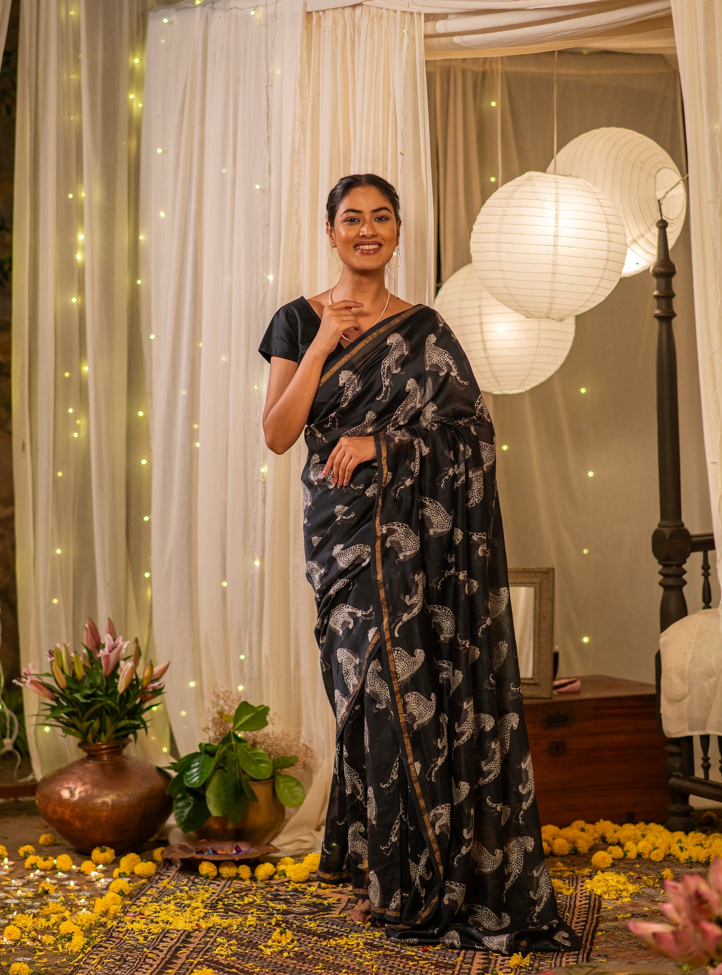 Saree : Leopard Silver Chanderi