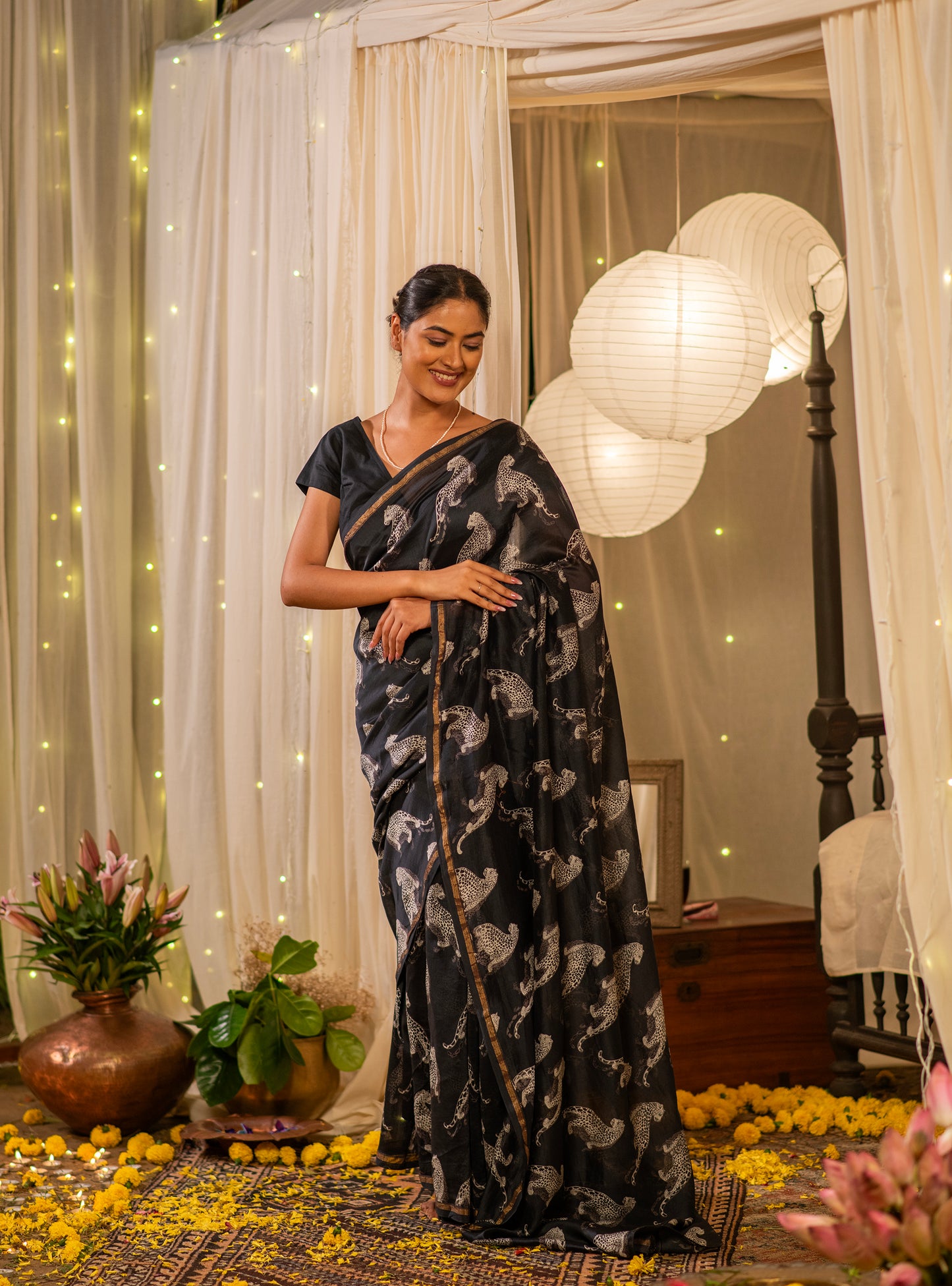 Saree : Leopard Silver Chanderi