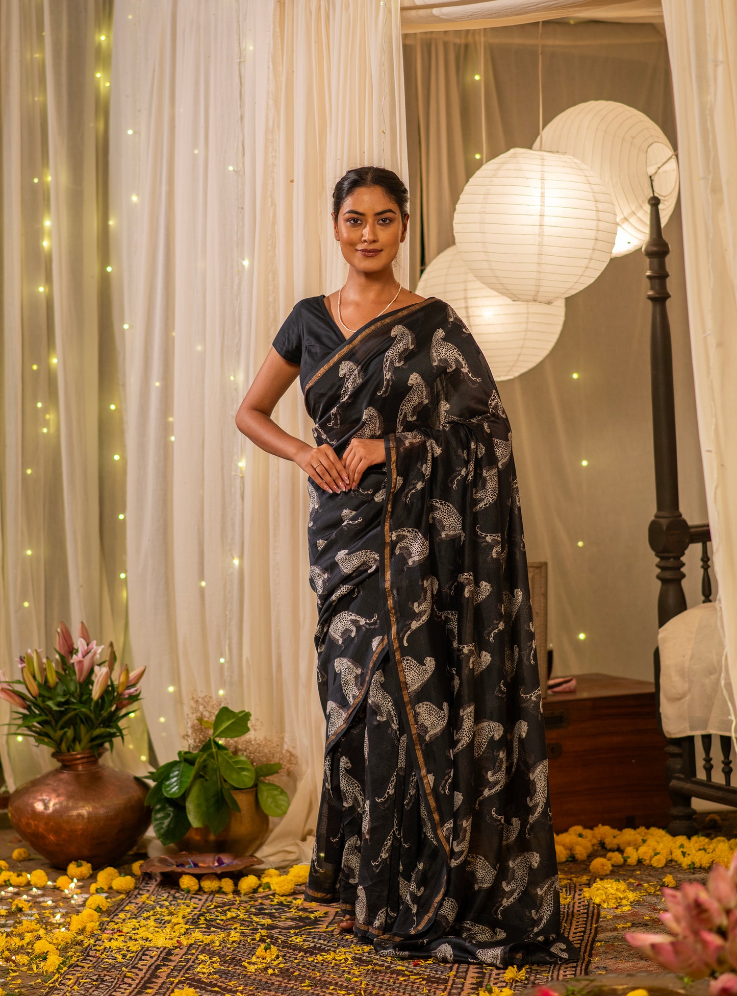 Saree : Leopard Silver Chanderi