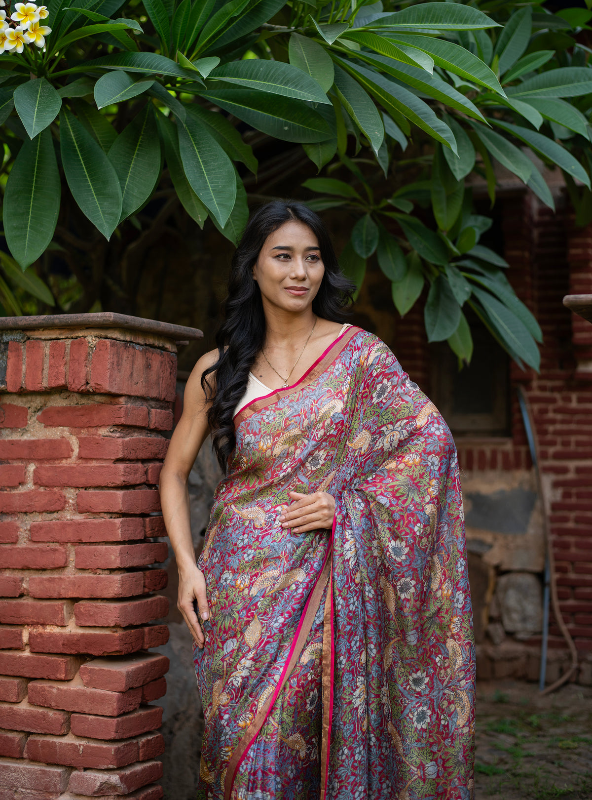 Saree : Perroquet Red Kota Silk