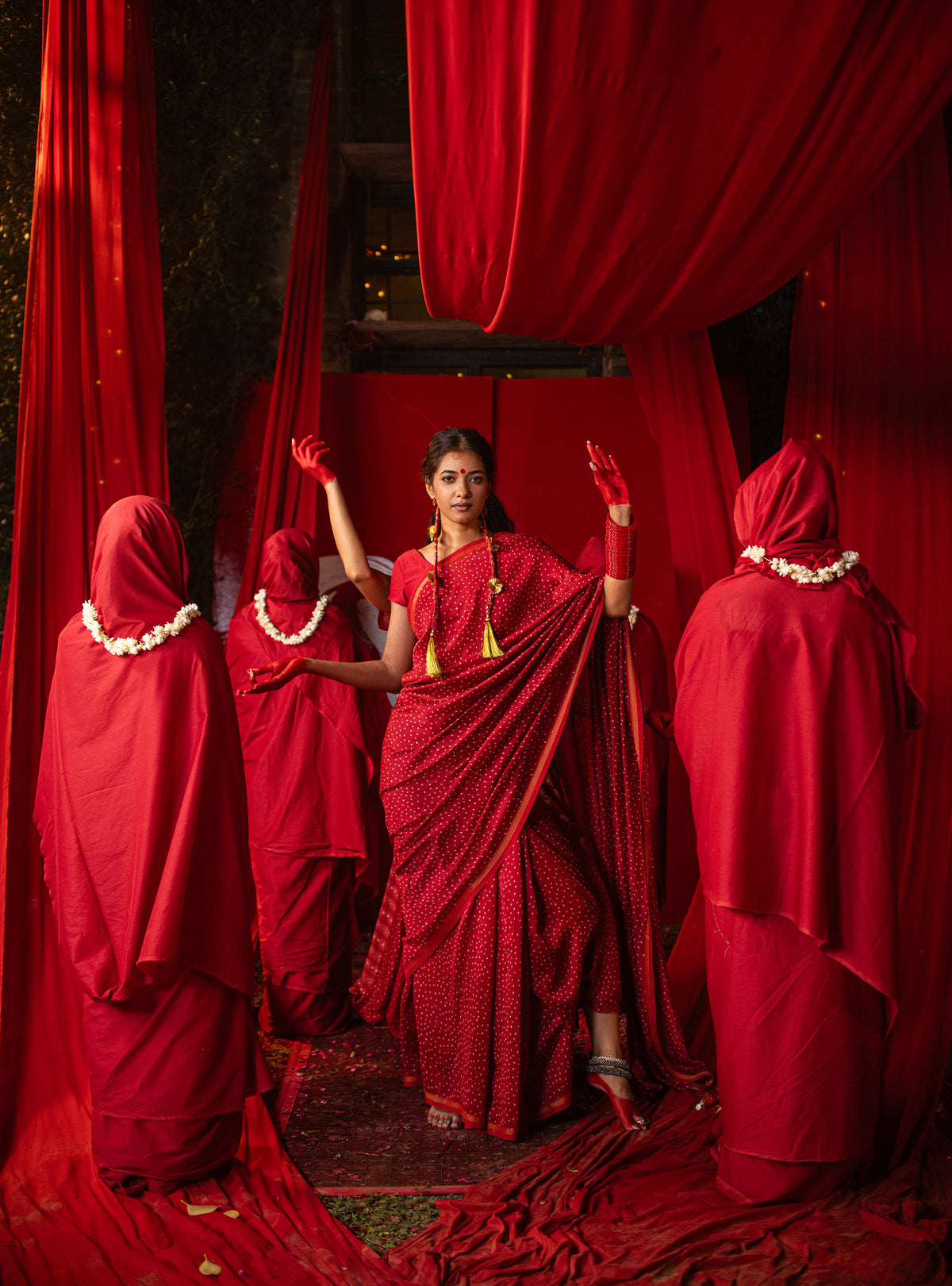 Saree Tikli : Vermillion Red Chanderi