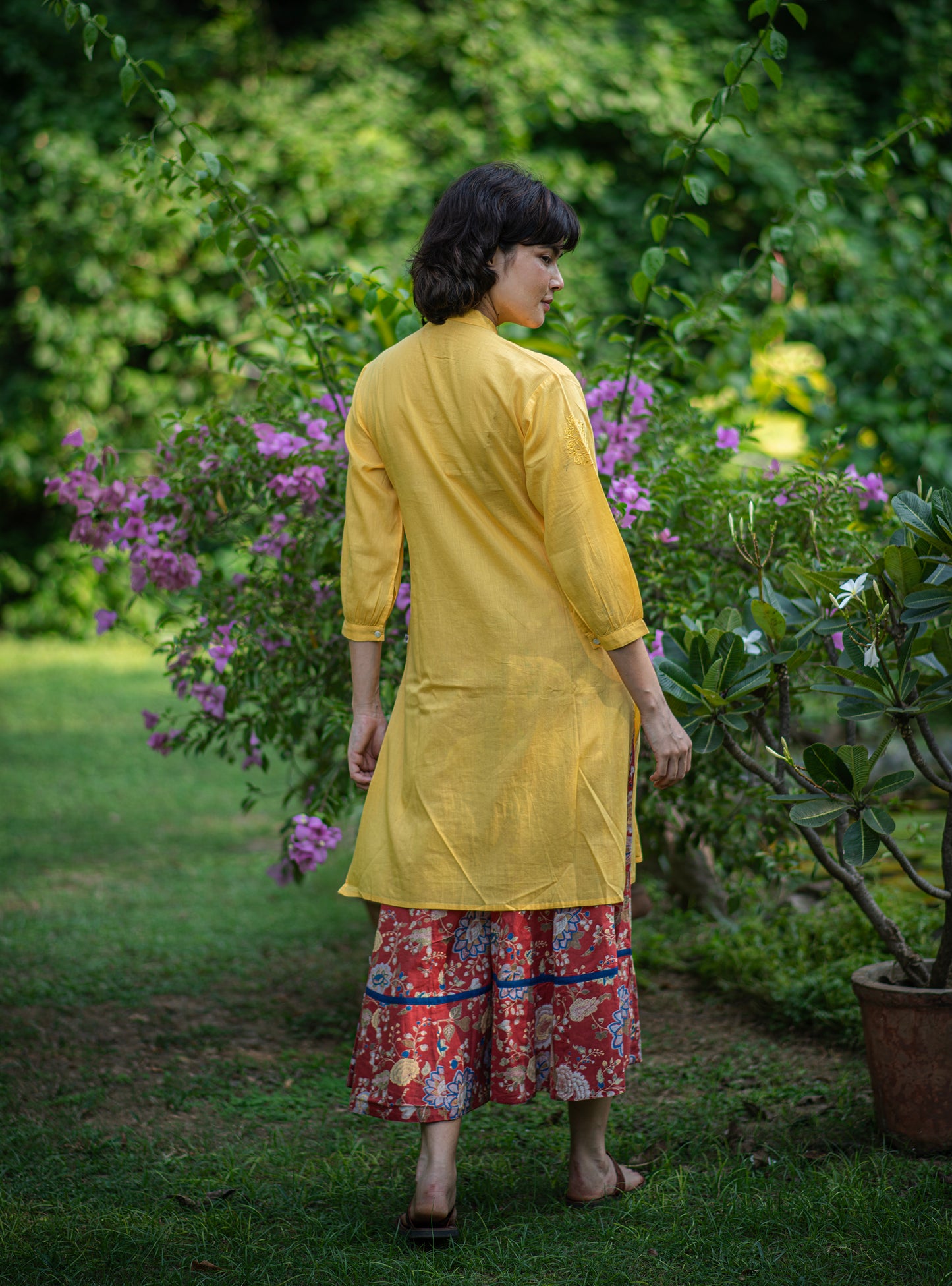 Shabnam Kurta : Emb Solid Haldi Voile