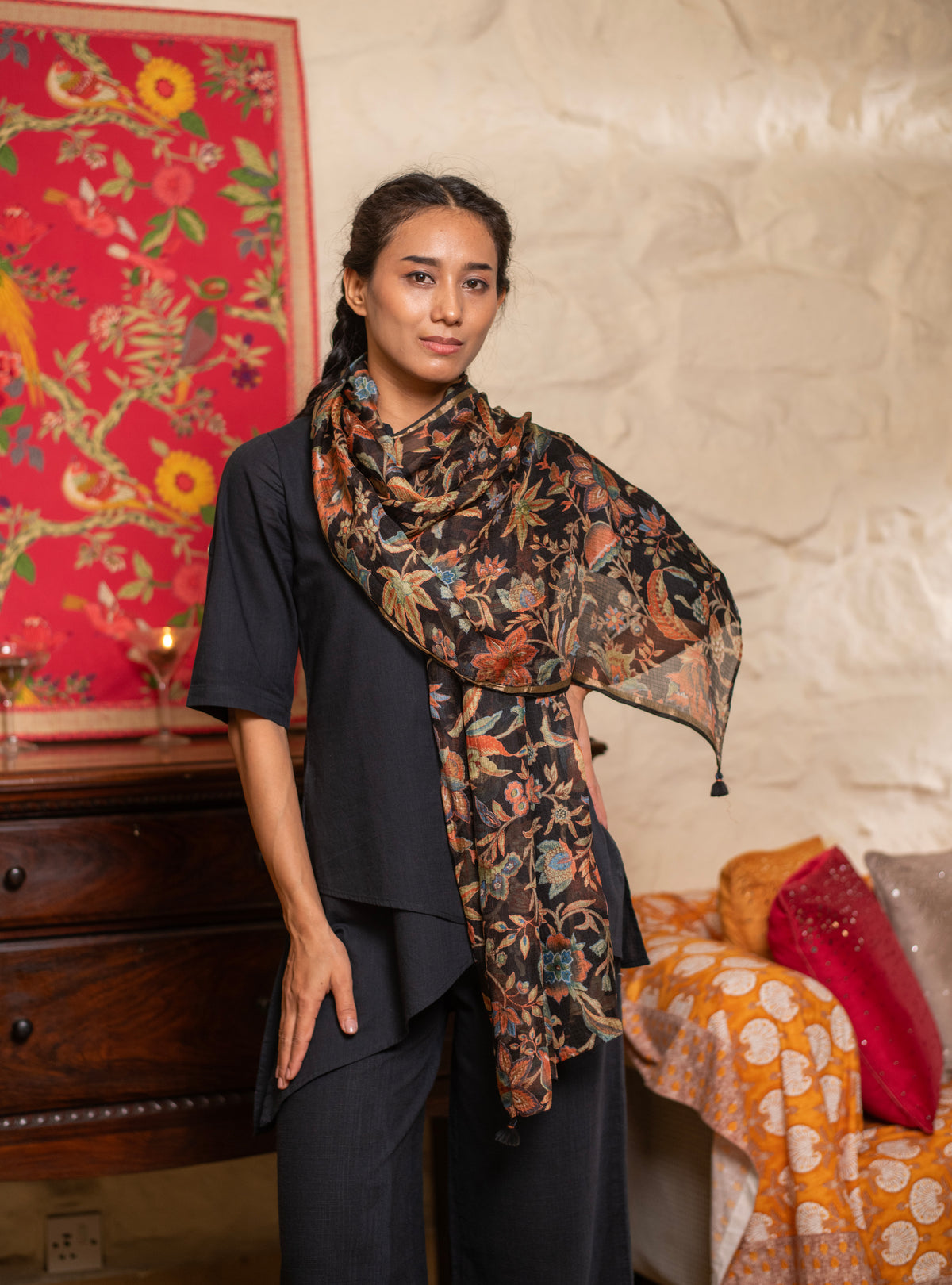 Stole : Kerala Black Kota Silk