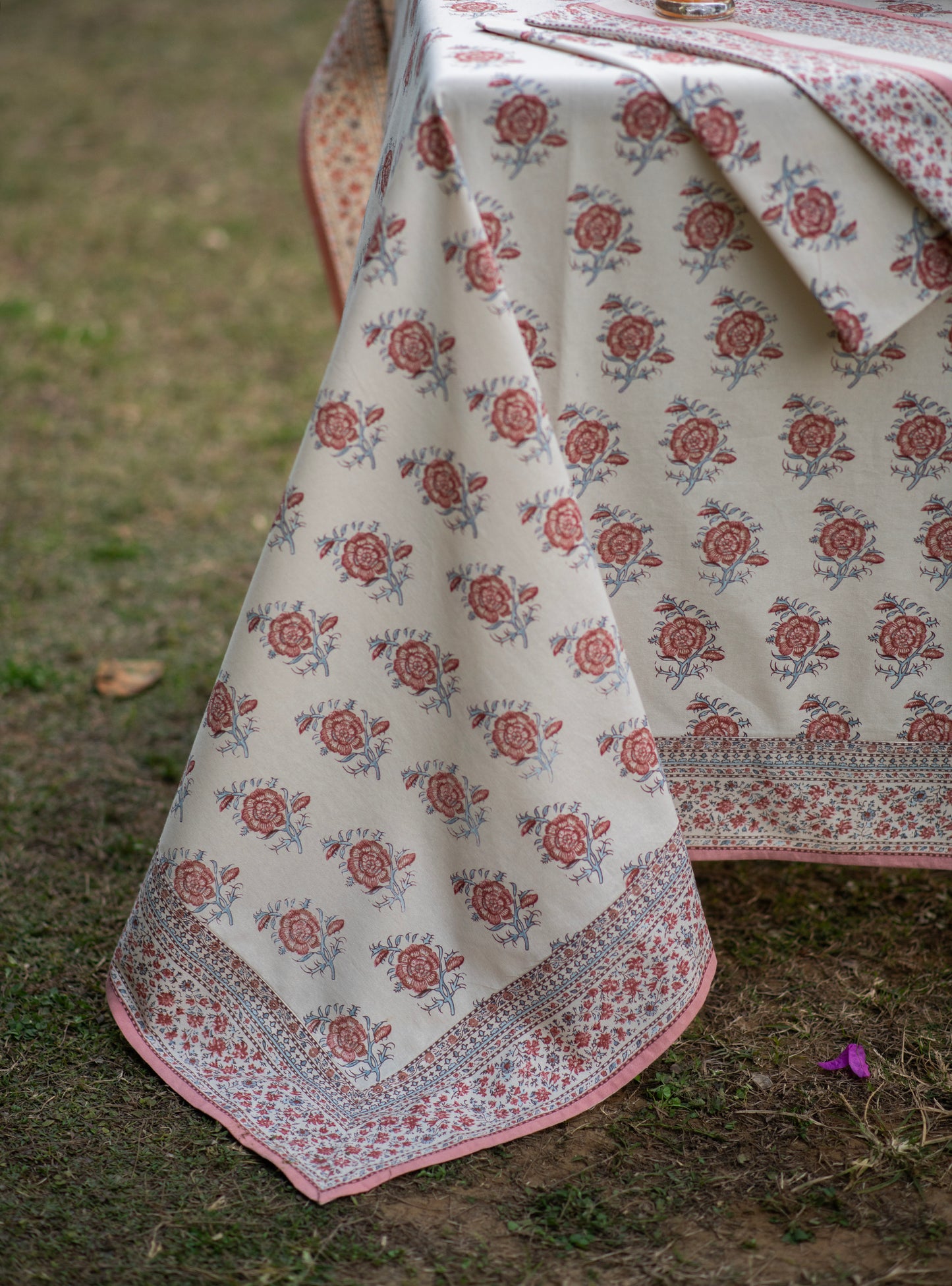 Printed Table Cloth : Indian Rose Sheeting