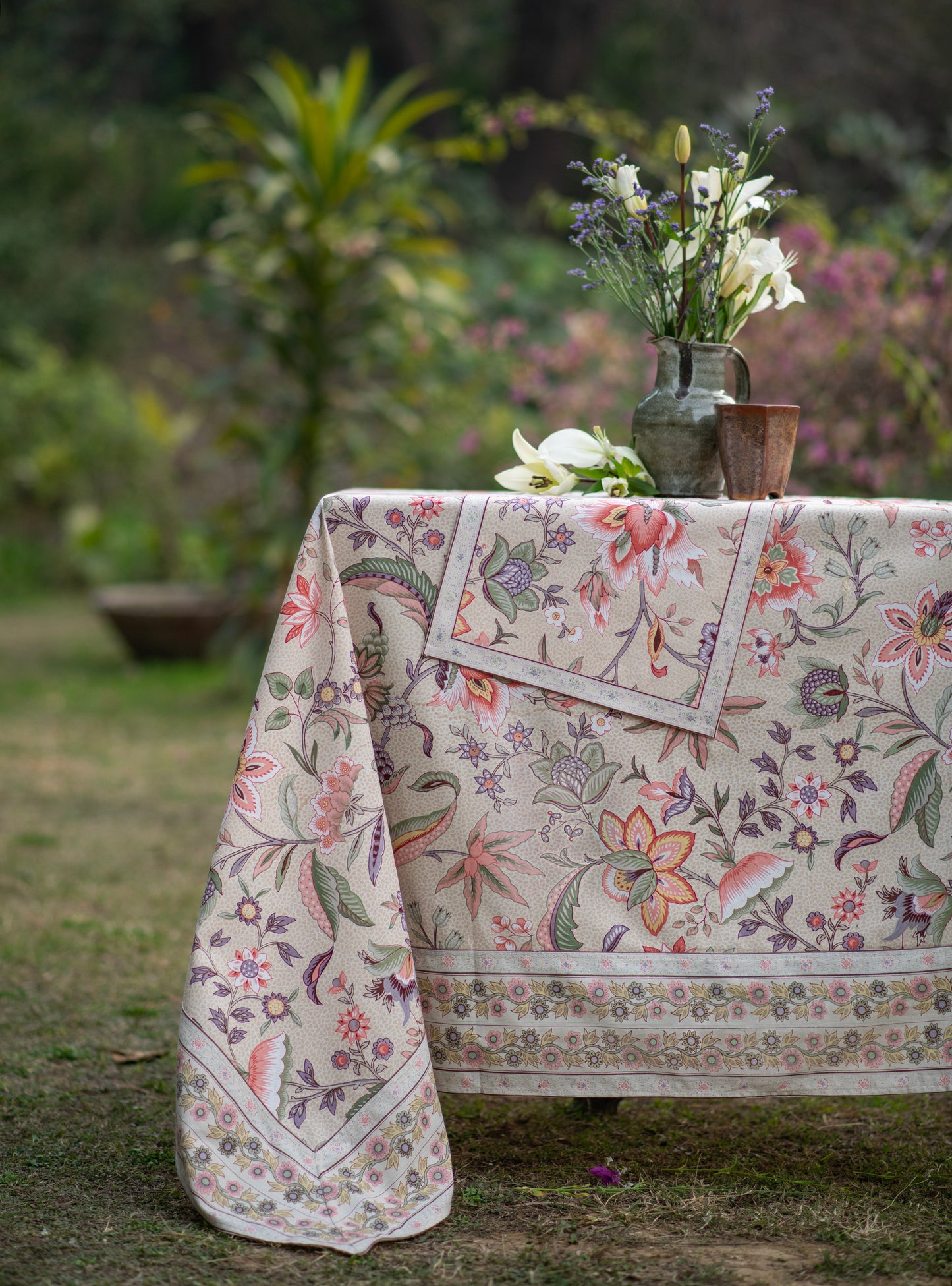 Printed Table Cloth : Kerala Cream Sheeting