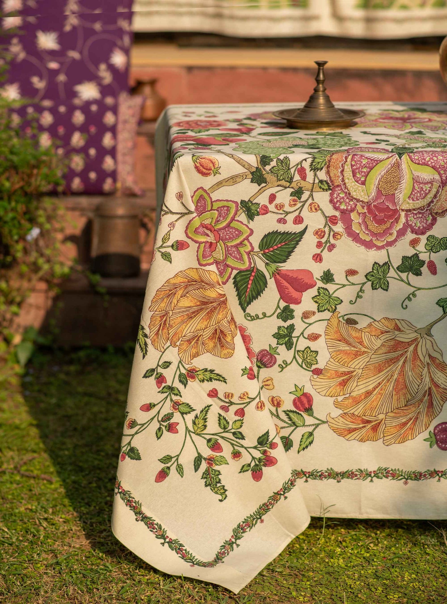 Table Cloth : Tree Of Life cream