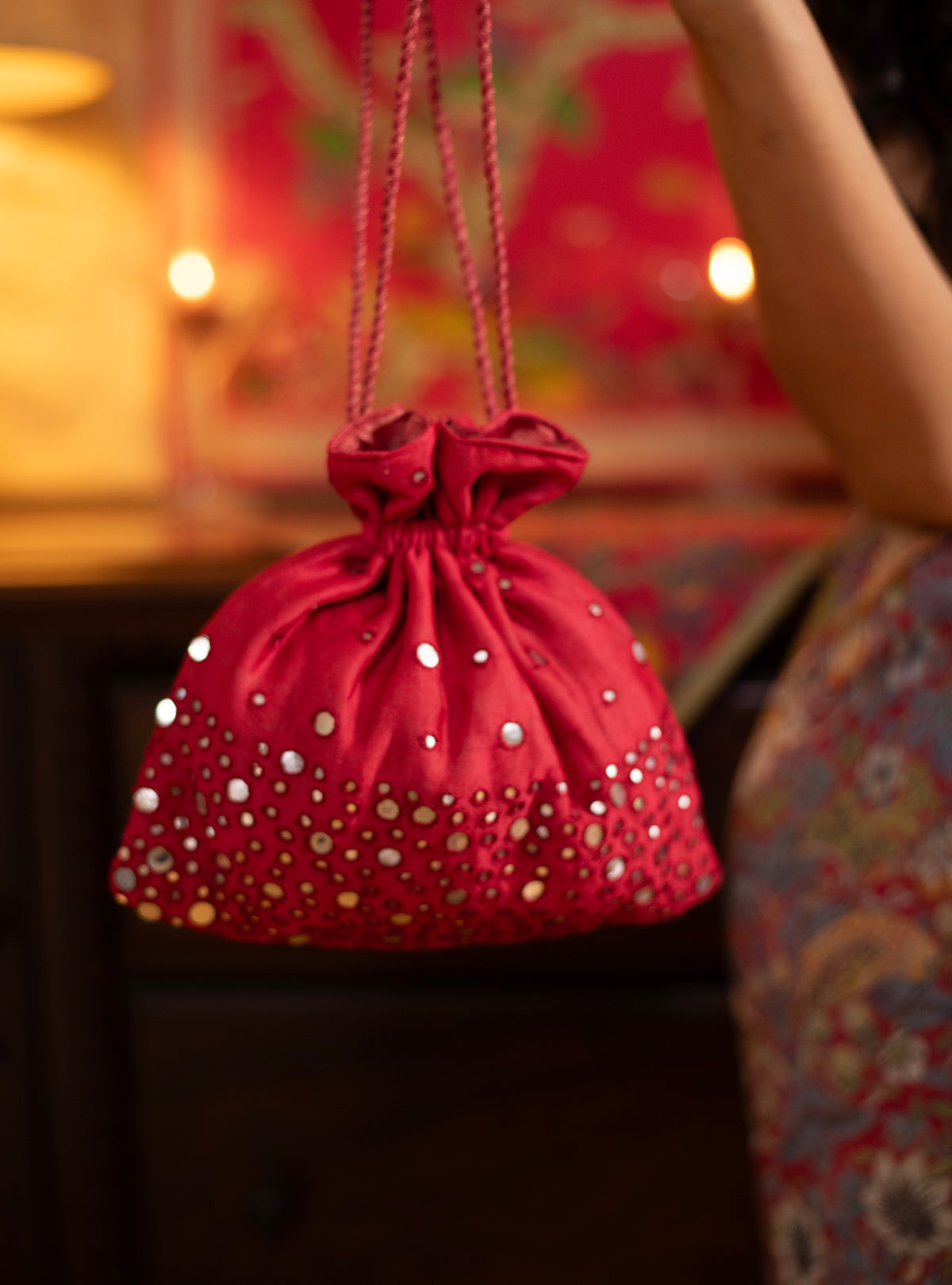 Tara Potli : Red Chanderi