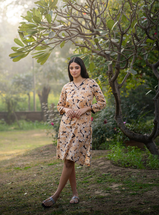 V Neck Kurta : Ginko Black Voile