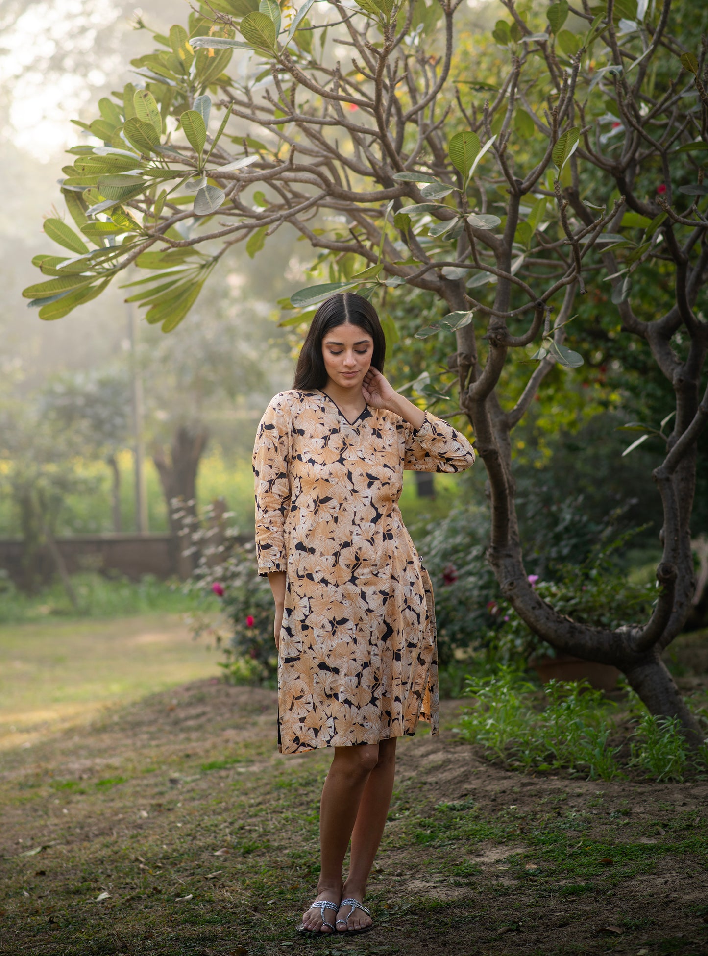 V Neck Kurta : Ginko Black Voile