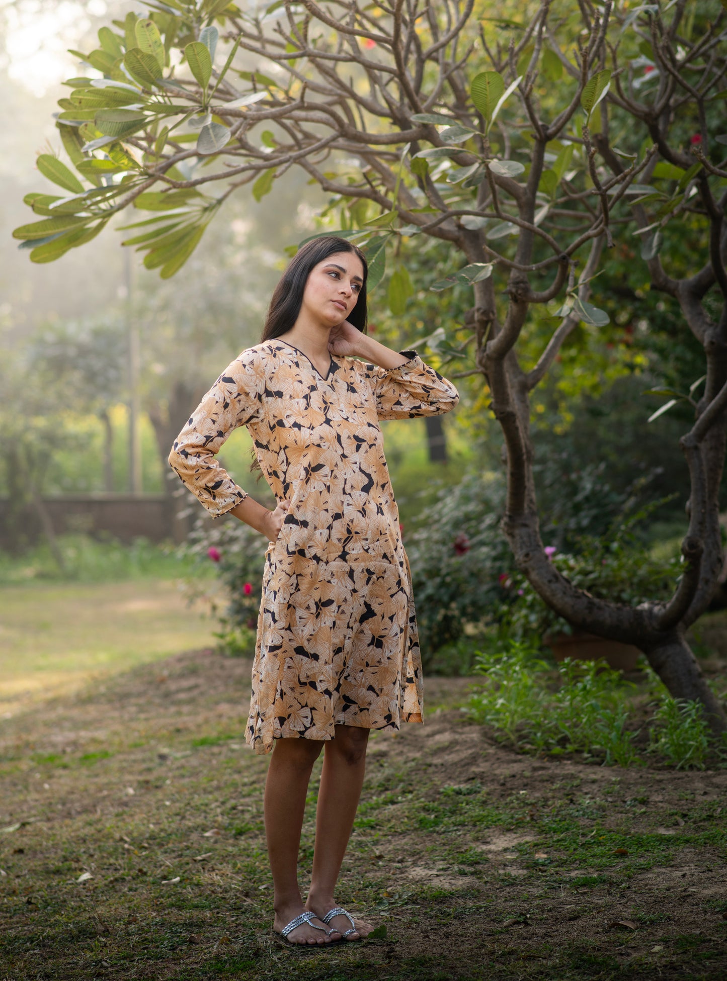 V Neck Kurta : Ginko Black Voile