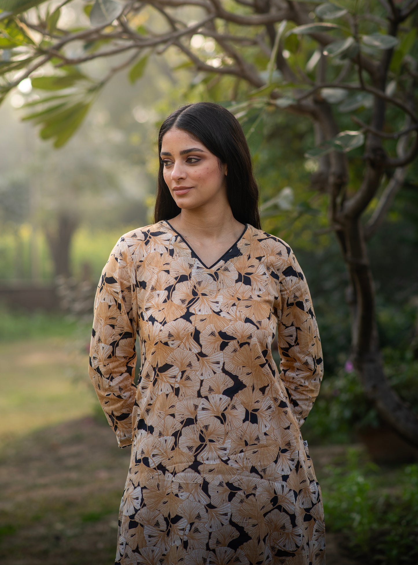 V Neck Kurta : Ginko Black Voile