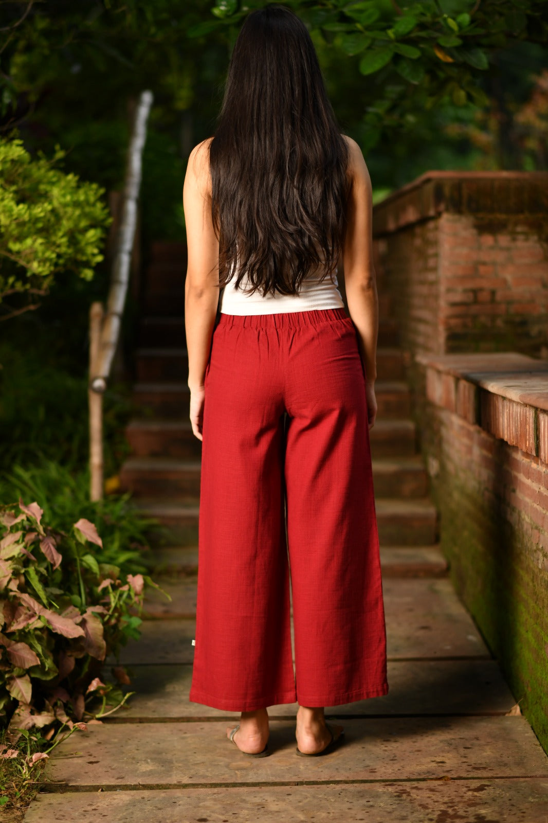 Ellie Pant : Solid Madder Textured