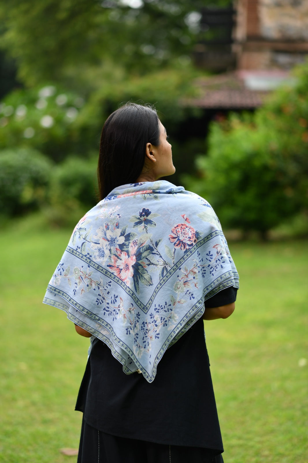 Border Stole : Sardinia Azure St Voile