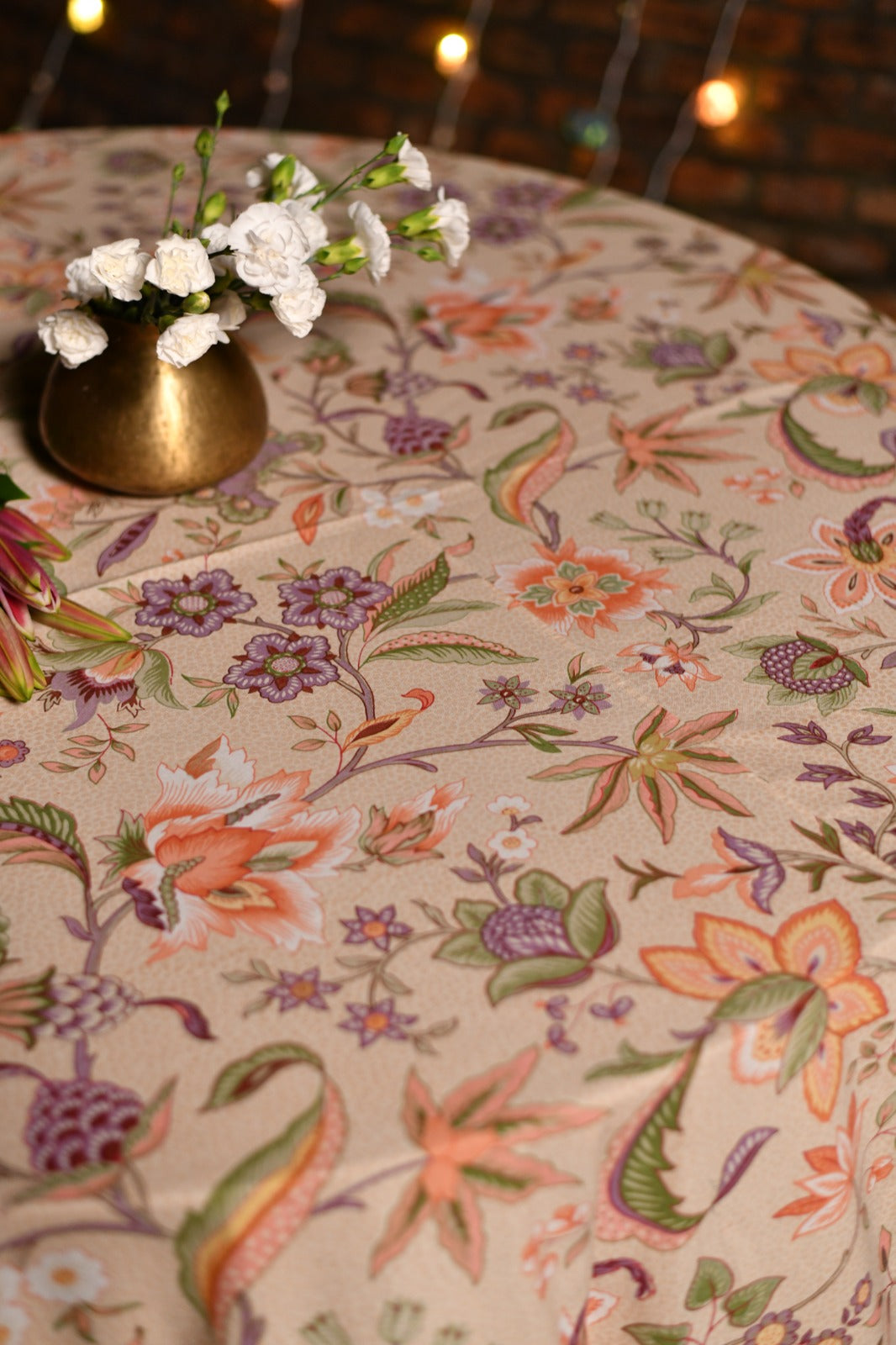 Printed Table Cloth Piping : Kerala Cream Sheeting