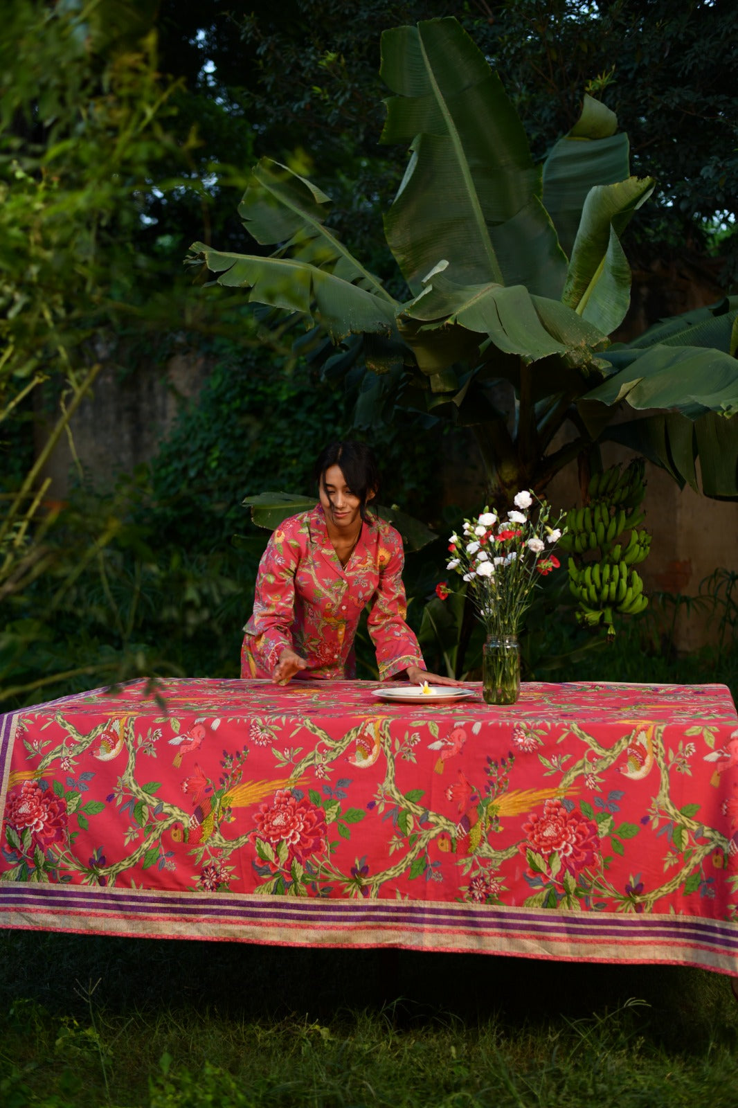 Table Cloth : Bird Coral Sheeting