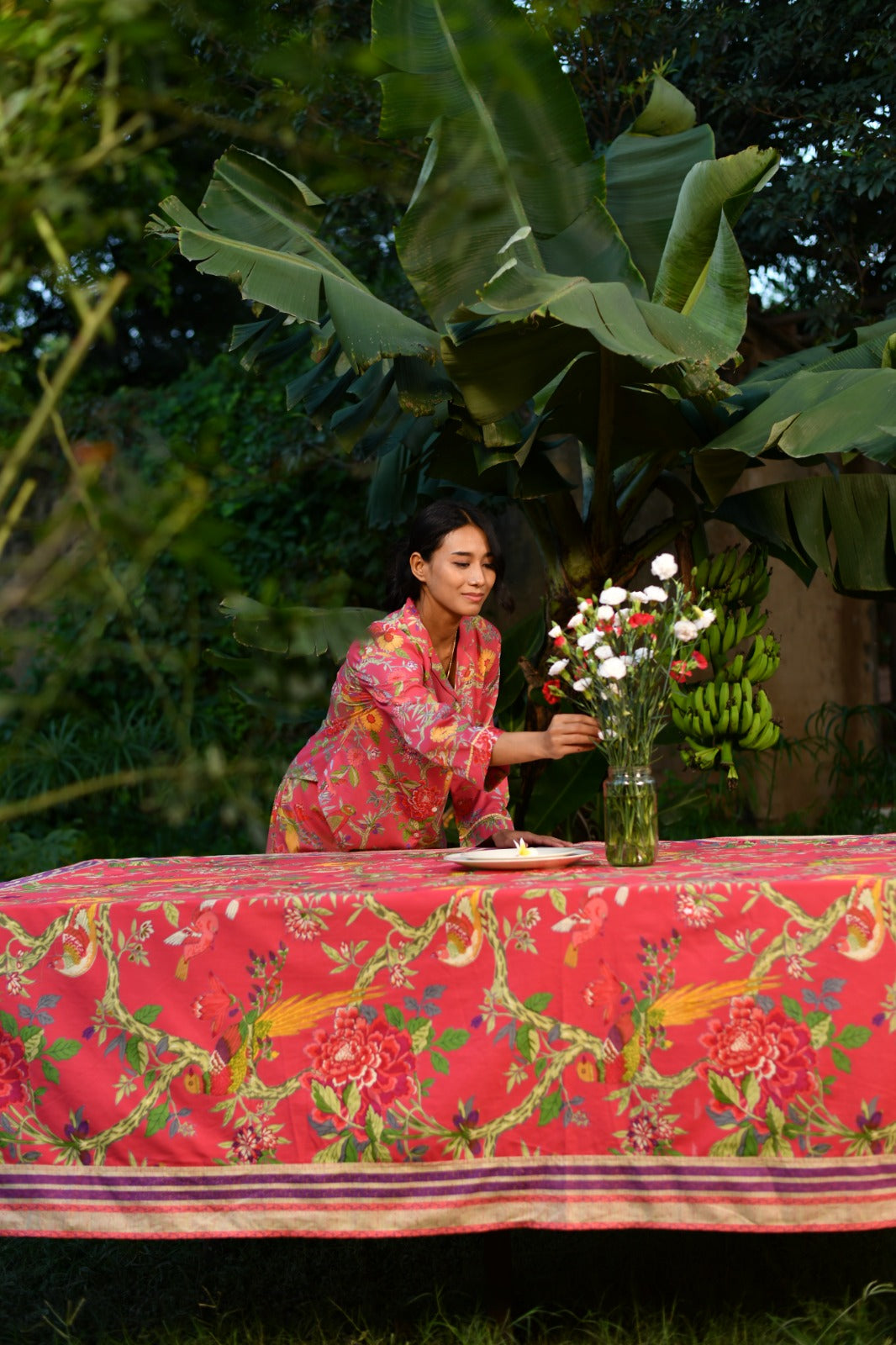 Table Cloth : Bird Coral Sheeting