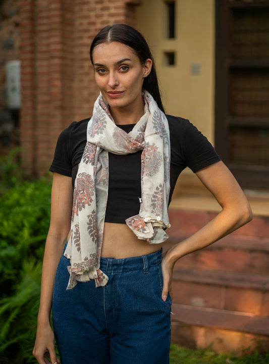 Button Stole : Parrot Ivory Voile