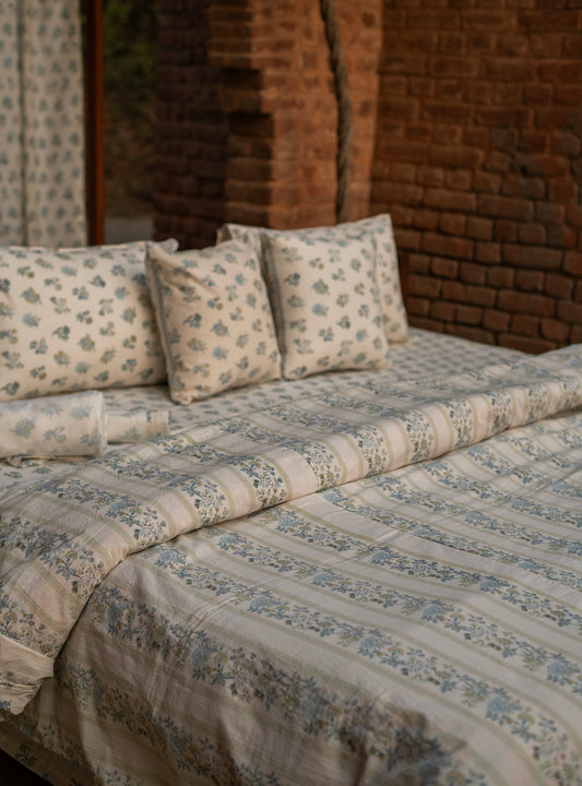 Printed Pillow Cover Rev : Toile Ivory Sheeting