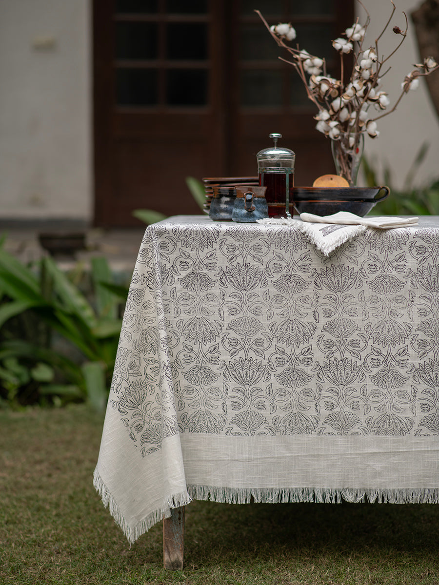 Block Printed Table Cloth : Fringes Mysore B&W Textured